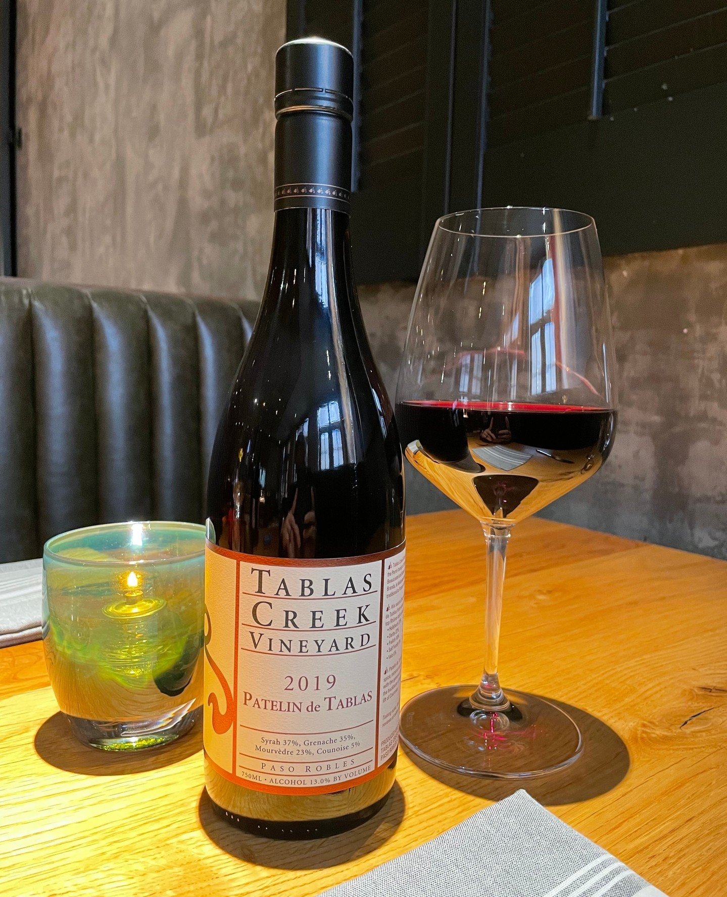 The week is almost over. Relax over some incredible food and a wonderful bottle of wine. May we suggest the Tablas Creek 'Patelin de Tablas'?⁠
⁠
The Tablas Creek Vineyard Patelin de Tablas is a blend of four red Rhône varietals: Syrah, Grenache, Mourvèdre, and Counoise. Like many red wines from the Rhône Valley, it is based on the dark fruit, mineral and spice of Syrah, with the brightness and fresh acidity of Grenache, the structure and meatiness of Mourvèdre and small additions of Counoise for complexity.⁠
⁠
Full wine list at EstablishmentCHS.com/wine