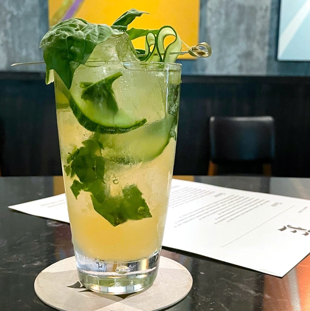 We're bringing Happy Hour back to Broad Street with great discounts on wine, beer, spirits, and cocktails at the bar EVERY DAY from 5-6pm. Try the new E-Breeze cocktail today - Firefly, grapefruit, cucumber, and basil - only $10!⁠
<br/>
<br/>
<br/>
#drinklocal #cocktails #southofbroad #explorecharleston #firefly #summerdrinks #drinkme #happyhour #charleston