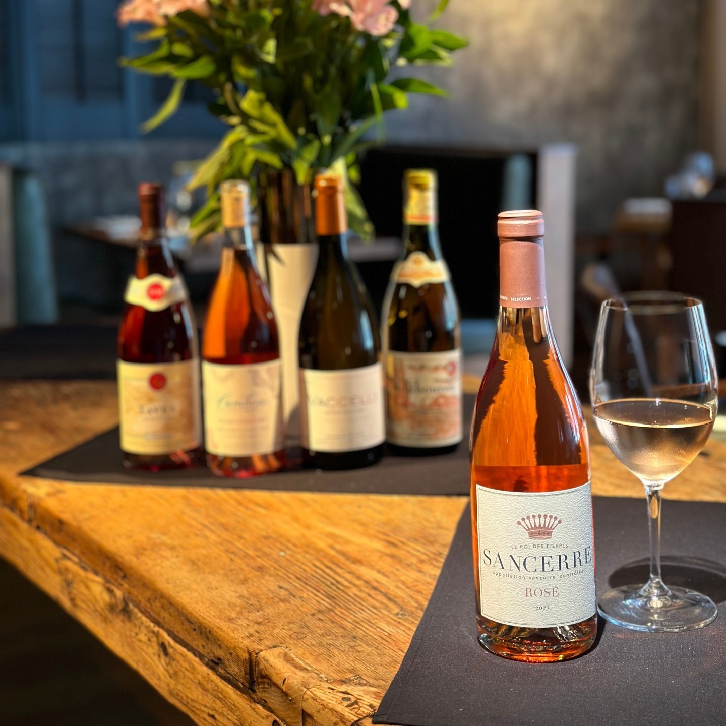 Here's something you maybe didn't know about Sancerre: When people think of Sancerre, they are usually thinking of Sauvignon Blanc and the crisp minerality it displays when grown in the Sancerre soil. ⁠
⁠
Did you also know that Sancerre produces beautiful nuanced Pinot Noir (and therefore Rose)?⁠
⁠
Case in point the 2021 Rose of Pinot Noir, Roi Des Pierres, is light and bright, all while bringing a greater depth for rose that can often be missing. This wine will certainly pair well with seafood focused dishes and lighter proteins. ⁠
⁠
Full wine list and reservations in bio!⁠